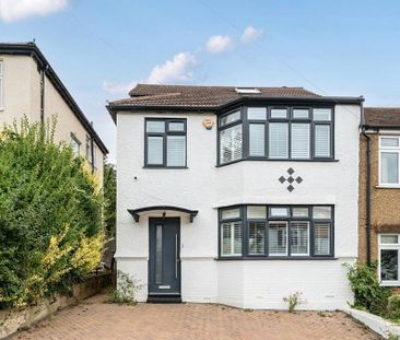 4 bedroom end of terrace house to rent - Photo 4