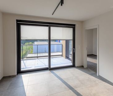 Appartement te huur - foto 1