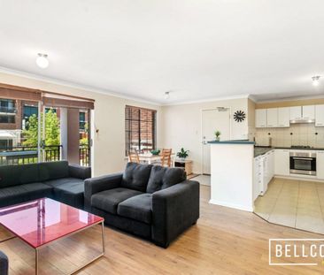 Unfurnished Two-Bedroom Apartment with Resort-Style Facilities - Photo 2