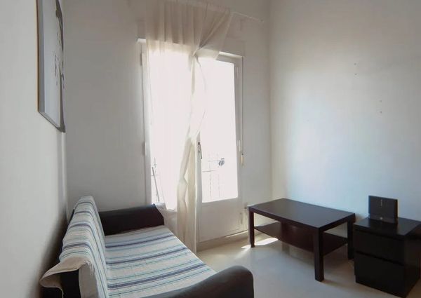 Calle de Antonio Zamora, Madrid, Community of Madrid 28011