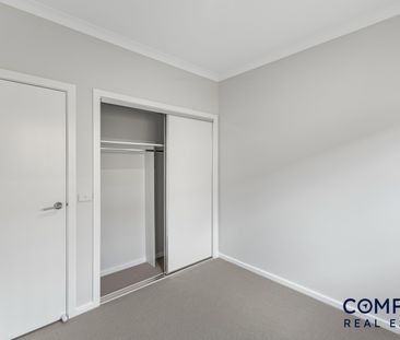 15 Buttercup Crescent, Armstrong Creek VIC 3217 - House For Rent | ... - Photo 5