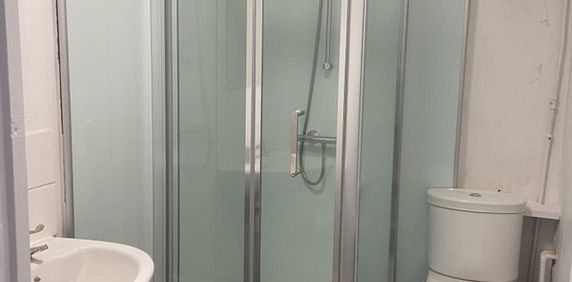 Room in a Shared House, Cranbury Avenue, SO14 - Photo 2