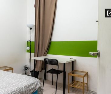 barcelona, Catalonia 08013 - Photo 5