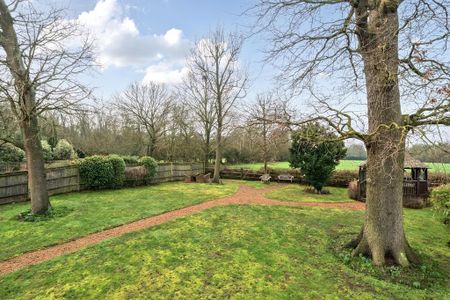 5 bedroom detached house to rent - Photo 2