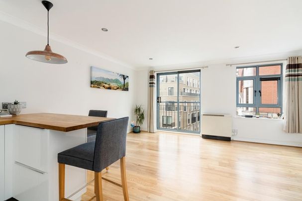 2 bedroom flat to rent - Photo 1