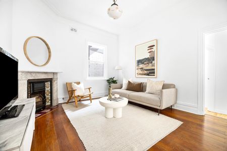 13 St James Road, Bondi Junction NSW 2022 - House For Rent | Domain - Photo 2