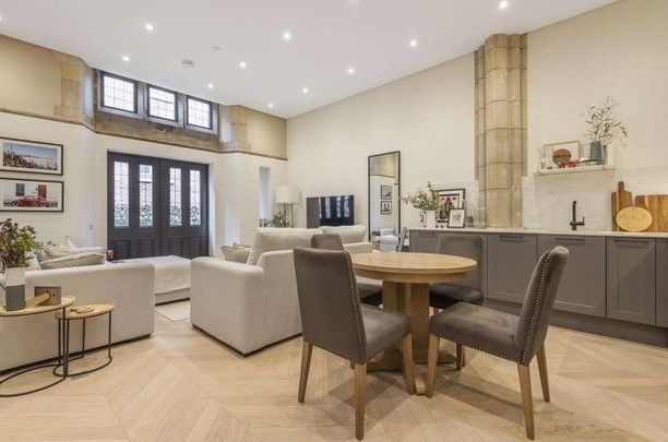 Holden Road, Woodside, N12 - Photo 1