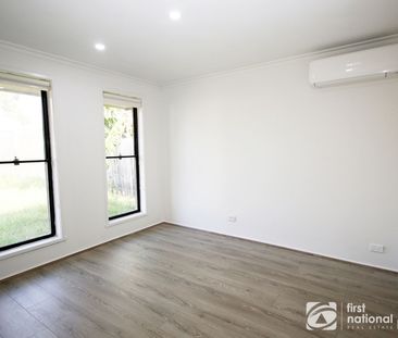 36 Harry. Street, 3977, Cranbourne Vic - Photo 6