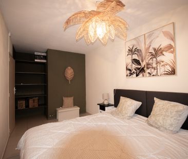 Location Appartement 4 pièces 70m² ST DENIS 97400 - Photo 2
