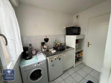 Location Appartement 2 pièces 55m² LOUVROIL 59720 - Photo 4