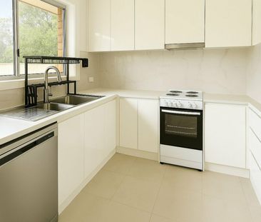 Affordable Three Bedroom Home - Photo 4