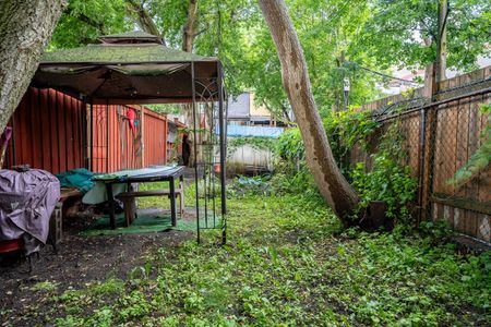 For Lease - 115A Coxwell Avenue Unit# Lower, Toronto, Ontario - Photo 4