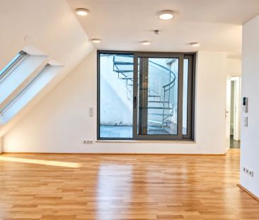 Exklusive Dachgeschosswohnung mit zwei Terrassen und einzigartigem ... - Photo 1