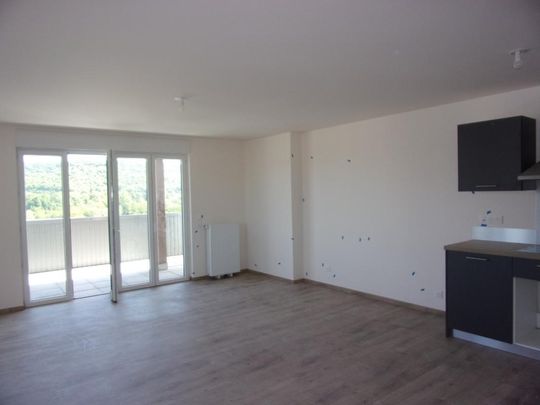 Location Appartement 4 pièces 88m² VERNON 27200 - Photo 1