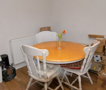 Flat 2, 5 Suffolk Drive, GLOUCESTER GL12AF - Photo 2