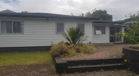 Near New Home, Near Macleans College - Photo 5