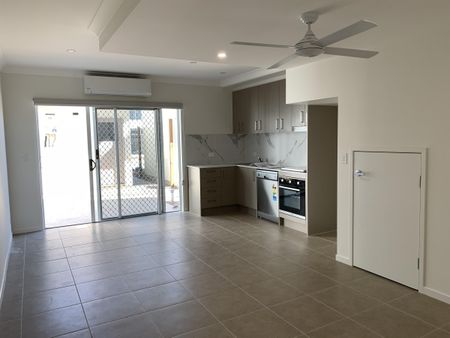 Perfectly Positioned 3-bedroom home in Baringa - Photo 3