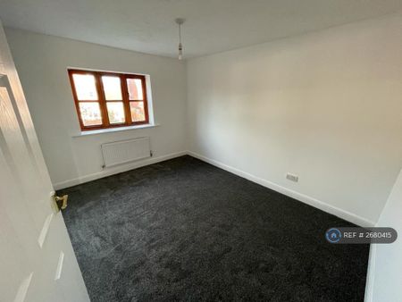 2 bedroom terraced house to rent - Photo 2