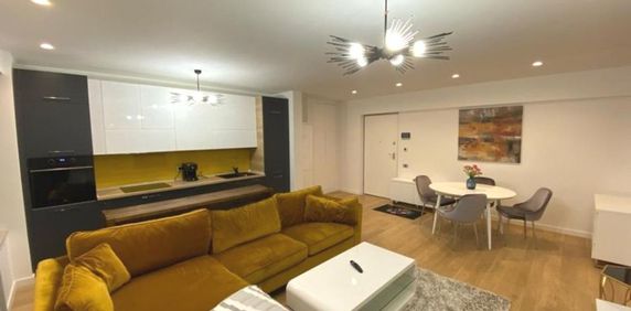 Apartament cu 3 camere si 2 parcari in Aviatiei Tower - Photo 2
