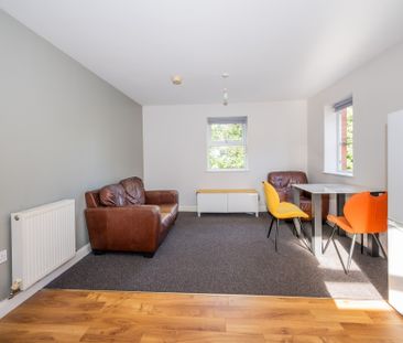 Apt 1, 2 Deramore Drive, Belfast, BT9 5JQ - Photo 6