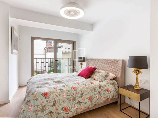 Piso de alquiler en Dreta de l'Eixample - Photo 1
