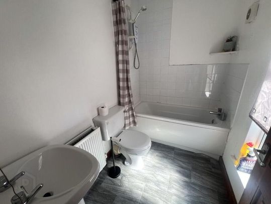92 Tavanagh Street, Belfast, BT12 6JN - Photo 1