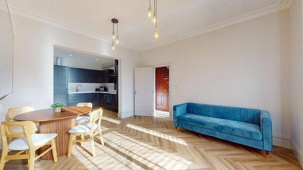 5 bedroom house to rent - Photo 1