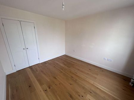 4 bedroom terraced house to rent - Photo 2