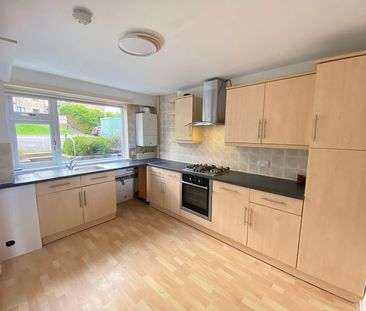 Tycoch Maisonettes, Tycoch, Swansea, SA2 - Photo 4
