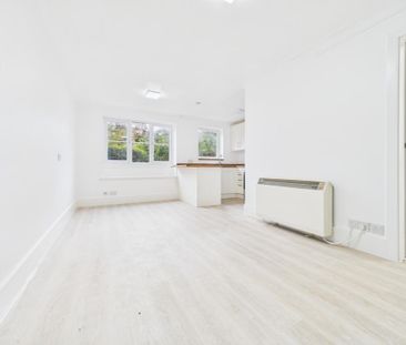 Studio to rent - Photo 2