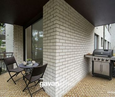 Renovated Apartment with Wrap-Around Balcony in the Heart of Mortdale - Photo 6