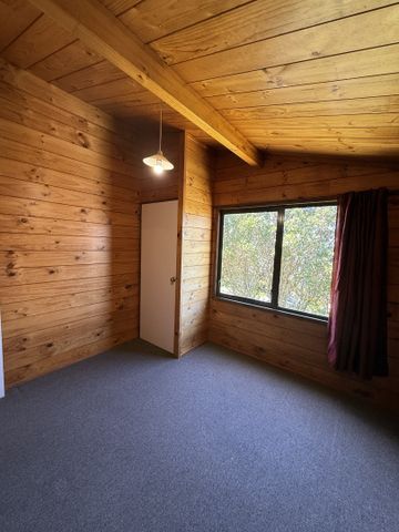 6 Wisteria Grove, Maungaraki - Photo 3