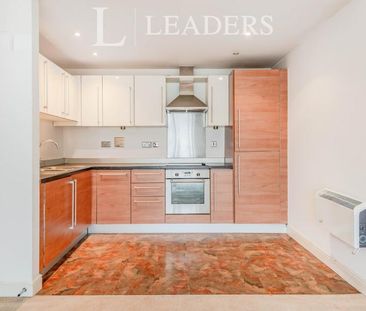 2 bedroom apartment to rent Trafalgar Gardens, Crawley, RH10 - Photo 6