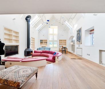 1 bedroom barn conversion to rent - Photo 1