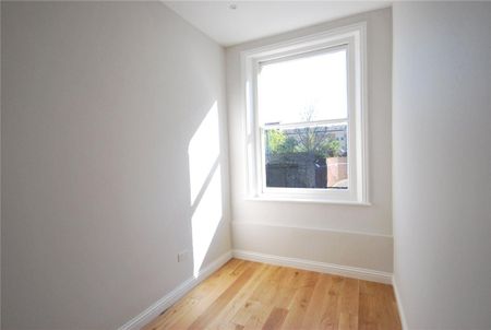 1 bedroom flat in Chalk Farm - Photo 5