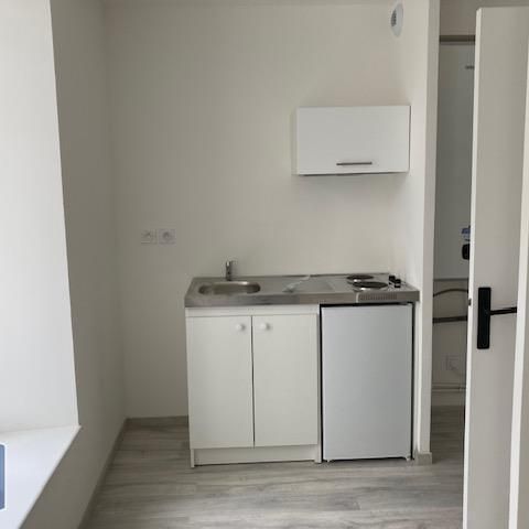 Location Appartement 1 pièce 20m² BOULOGNE SUR MER 62200 - Photo 1