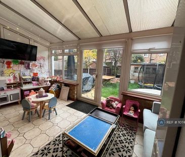 3 bedroom terraced house to rent - Photo 1