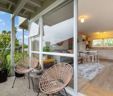 Cute One-Bedroom - Photo 3