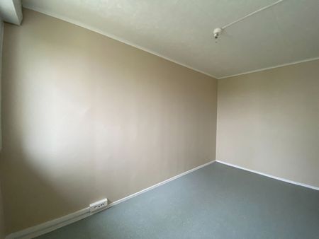 Location Appartement 3 pièces 76m² - Photo 3