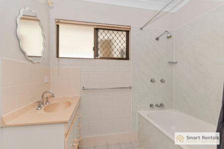 31 Lawrence Street, Kelso QLD 4815 - House For Rent | Domain - Photo 5