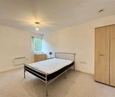 Lexington Court, Broadway, Salford, M50 - Photo 3