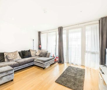 Denman Avenue - Photo 1