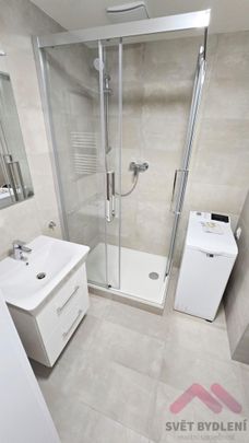Pronájem bytu 2+1 38 m2 - Fotografie 1
