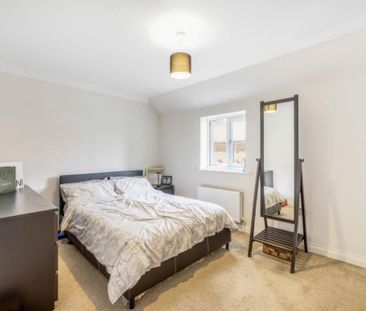 3 bedroom detached house to rent - Photo 2