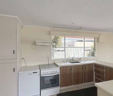 1 BEDROOMS + SLEEPOUT - FOXTON - Photo 2