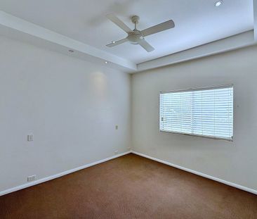 Central Convenience - Photo 4