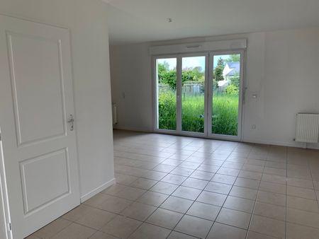 Location Maison 4 pièces 80m² LA CHAPELLE ST MESMIN 45380 - Photo 3