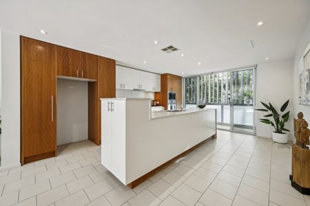 Executive Living At It's Finest! - Photo 2