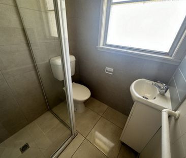 27 Cameron Avenue,, Shepparton VIC 3630 - Photo 6