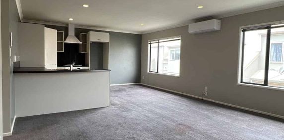 Delightful Townhouse in Frankton - Photo 2